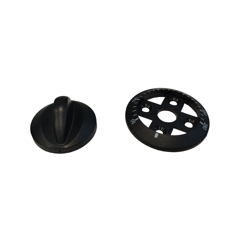 Siyah Saplı Düğmeler